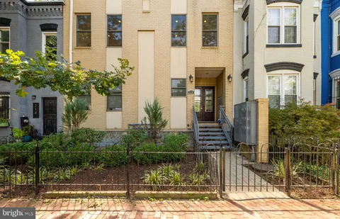 $669,000 | 220 P Street Northwest, Unit 3, Washington, DC 20001