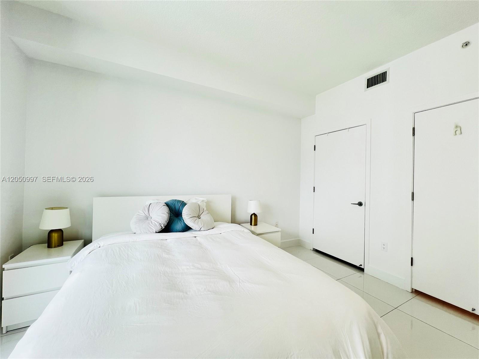 79 Southwest 12th Street, Unit 1510S Miami, FL 33130 - Photo 27 of 56