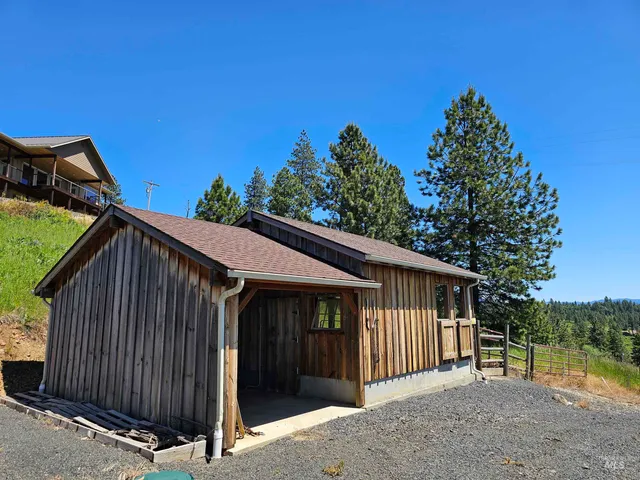 $1,225,000 | 1151 Beaverslide Road, Kamiah, ID 83536