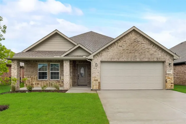 $1,895 | 808 Hardaway Lane, Greenville, TX 75402