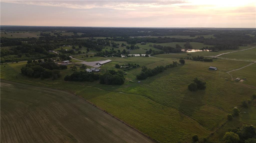126 Southwest 400th Road Warrensburg, MO 64093 - Photo 5 of 47