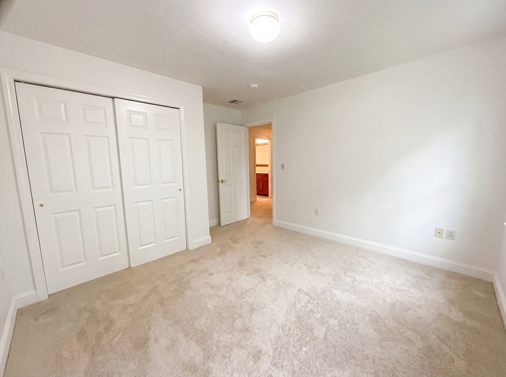 14 Smith Road Sutton, MA 01590 - Photo 17 of 30