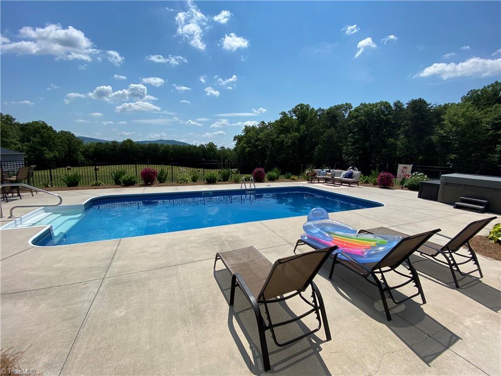 1624 Bradley Road Pinnacle, NC 27043 - Photo 18 of 18