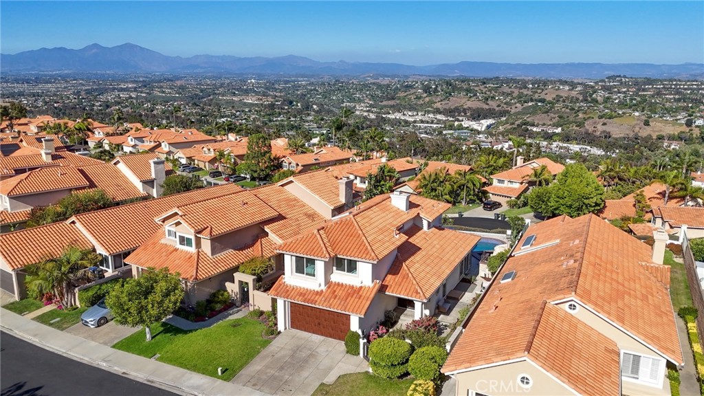 30352 Anamonte Laguna Niguel, CA 92677 - Photo 41 of 43 an aerial view of residential houses with outdoor space