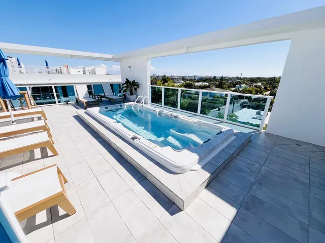 $3,100 | 1 South Palmway, Unit 202, Lake Worth Beach, FL 33460