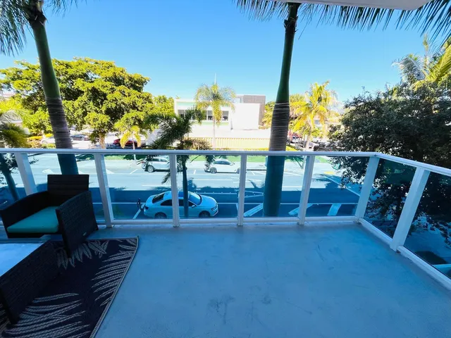 $3,100 | 1 South Palmway, Unit 202, Lake Worth Beach, FL 33460