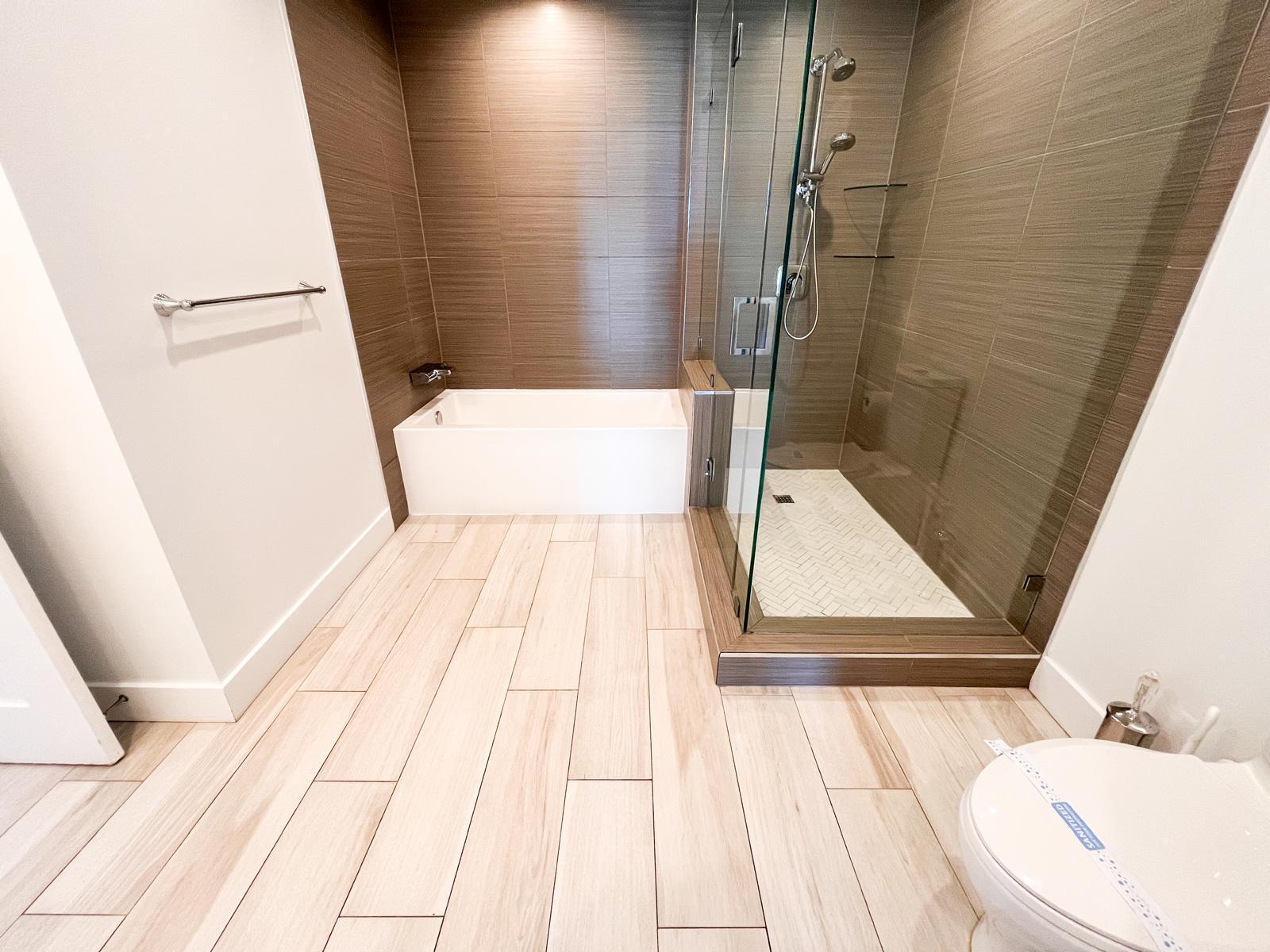 1 South Palmway, Unit 202 Lake Worth Beach, FL 33460 - Photo 2 of 25 555555