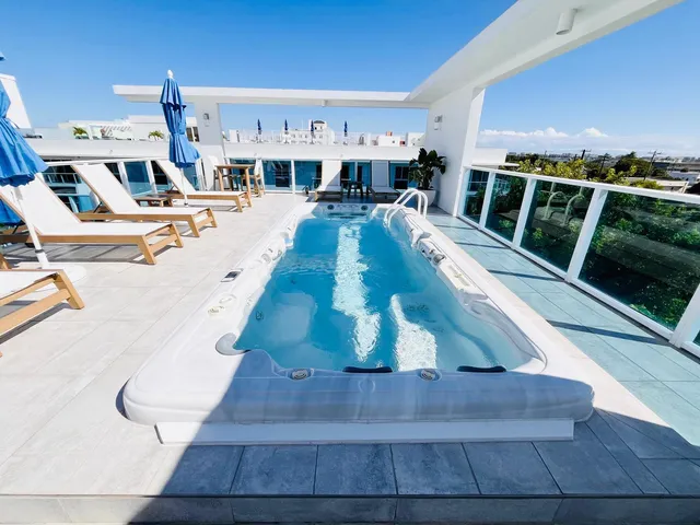 $3,100 | 1 South Palmway, Unit 202, Lake Worth Beach, FL 33460