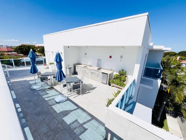 $3,100 | 1 South Palmway, Unit 202, Lake Worth Beach, FL 33460