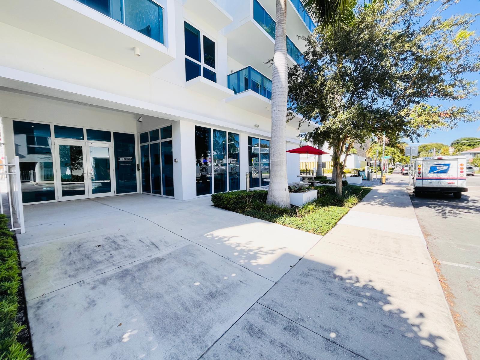 1 South Palmway, Unit 202 Lake Worth Beach, FL 33460 - Photo 10 of 25 rrjekrjek