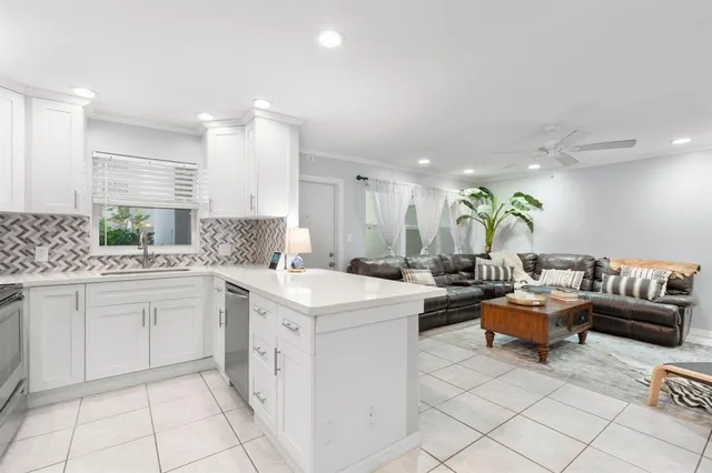 $282,000 | 2870 Northeast 14th Street Causeway, Unit 102C, Pompano Beach, FL 33062