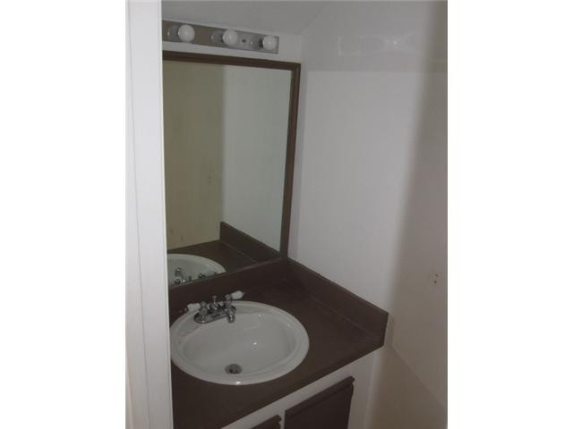 127 Southwest 3rd Street, Unit 127 Pompano Beach, FL 33060 - Photo 11 of 19 Bathroom