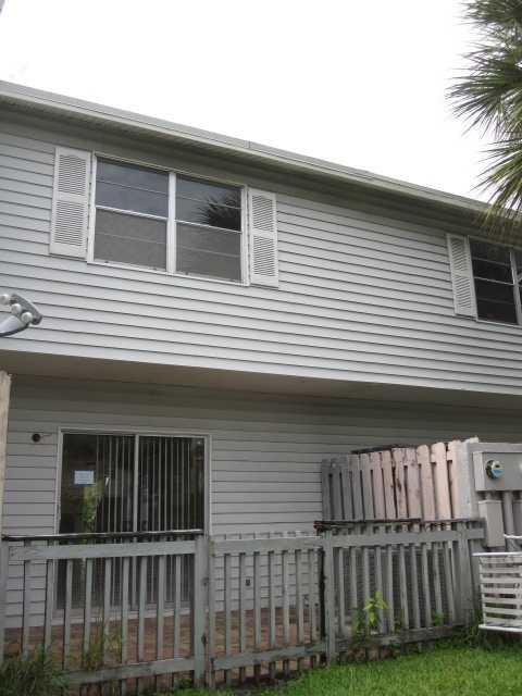 127 Southwest 3rd Street, Unit 127 Pompano Beach, FL 33060 - Photo 10 of 19 Exterior Back