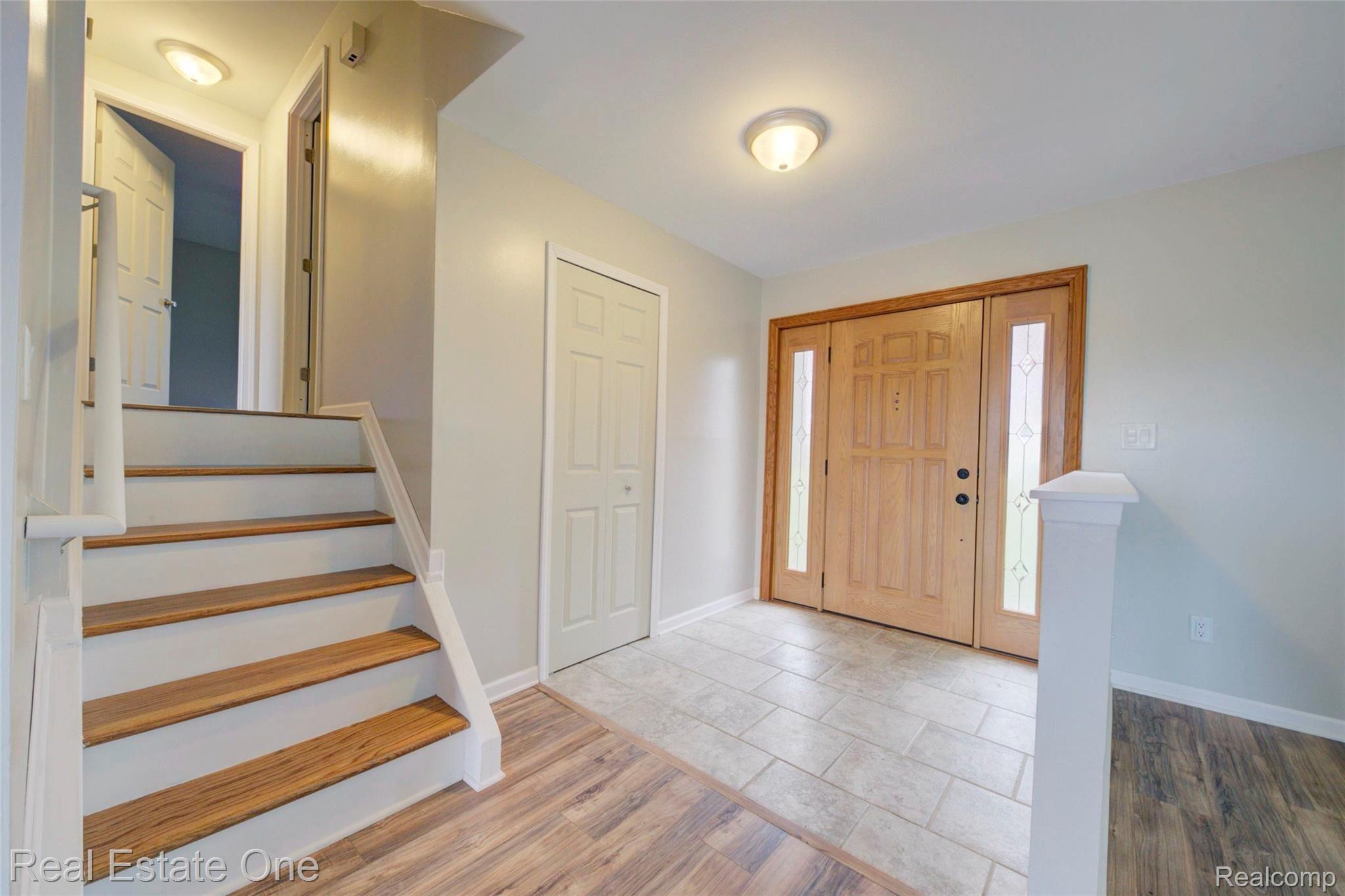 2400 Patterson Lk Road Pinckney, MI 48169 - Photo 16 of 48 4H8A1509_10_11.jpg