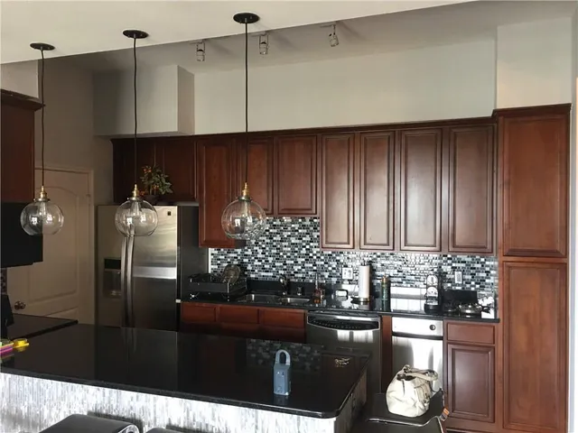 $2,800 | 3225 Turtle Creek Boulevard, Unit 1201, Dallas, TX 75219