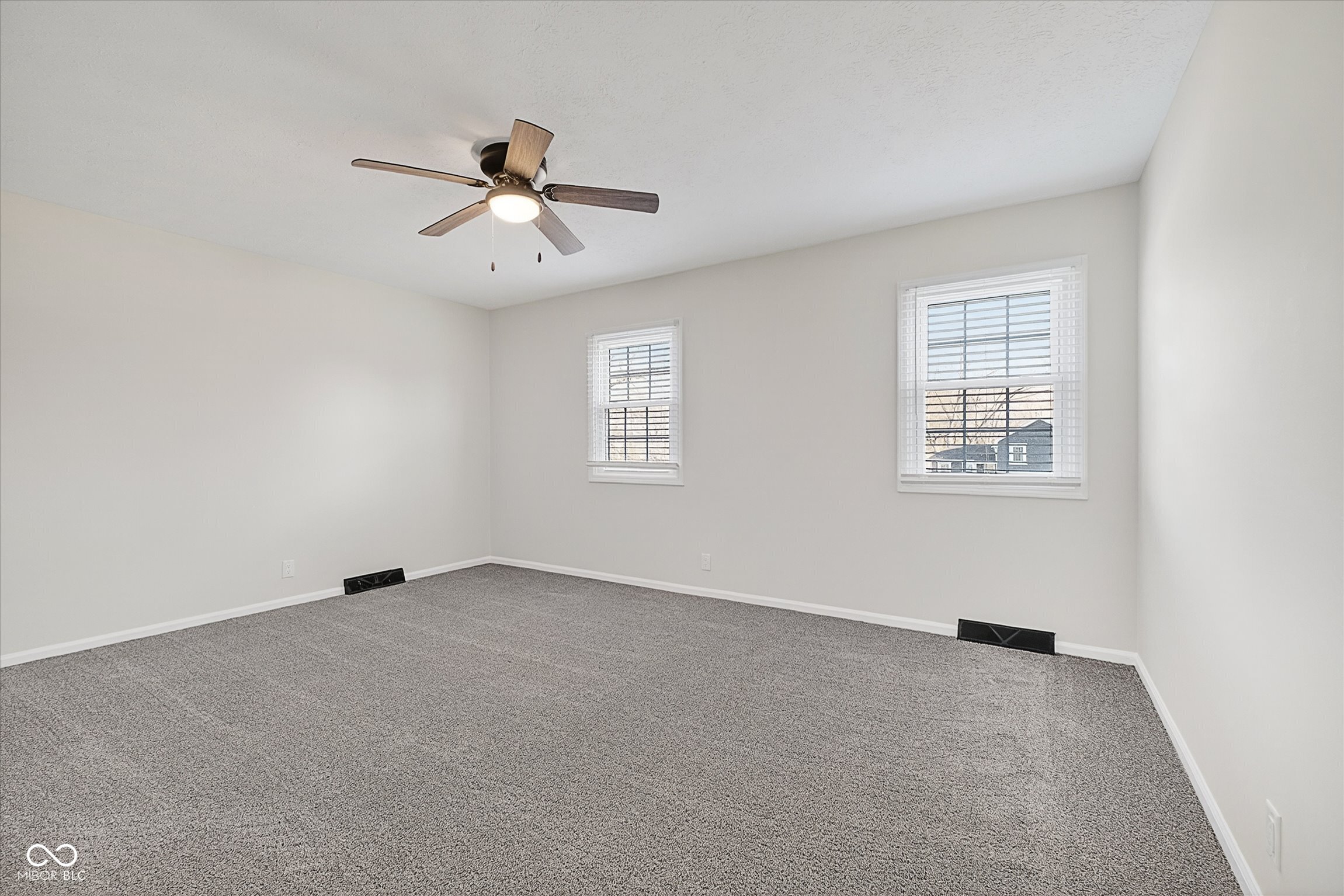 12112 Roxbury Place Carmel, IN 46033 - Photo 34 of 47