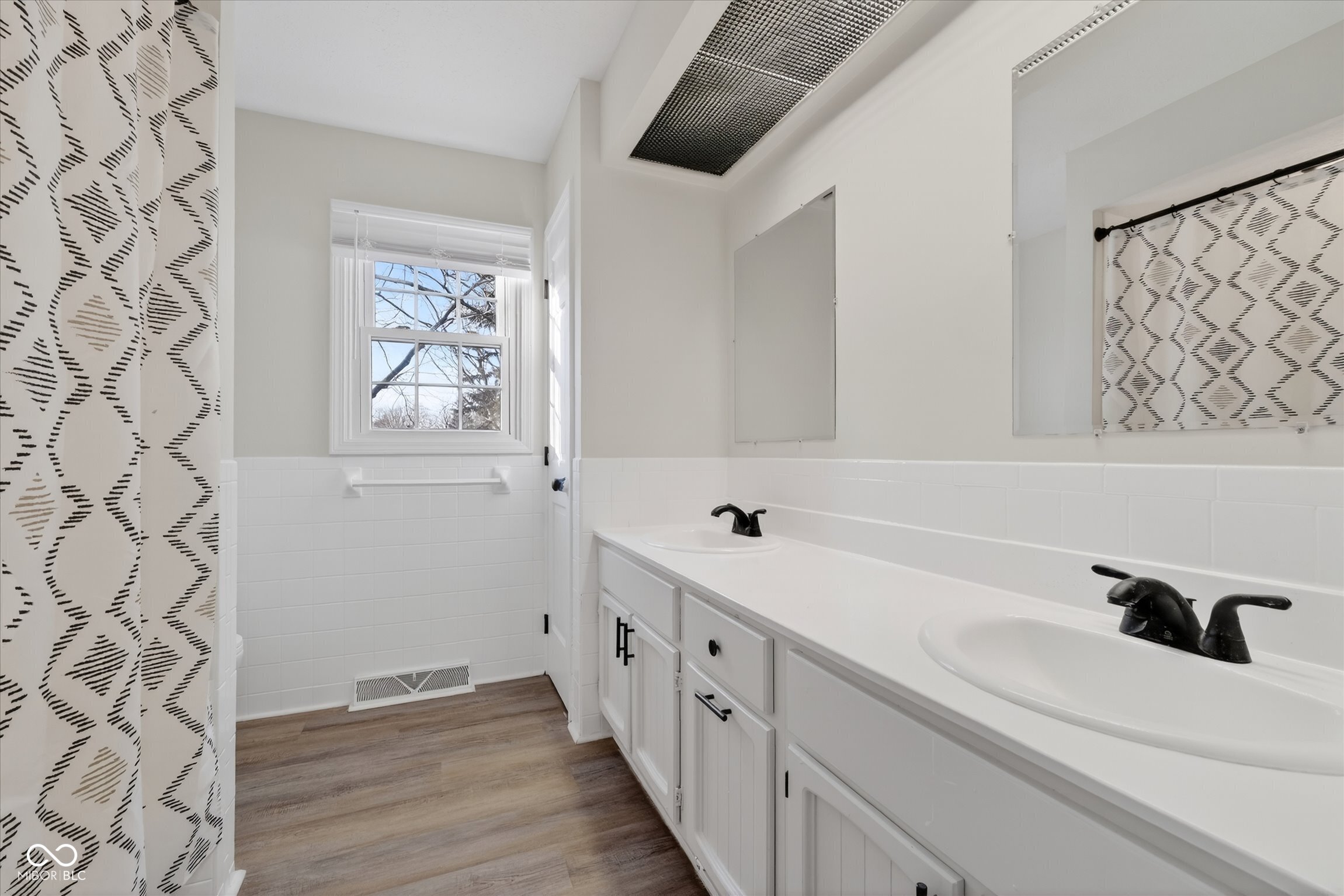 12112 Roxbury Place Carmel, IN 46033 - Photo 38 of 47