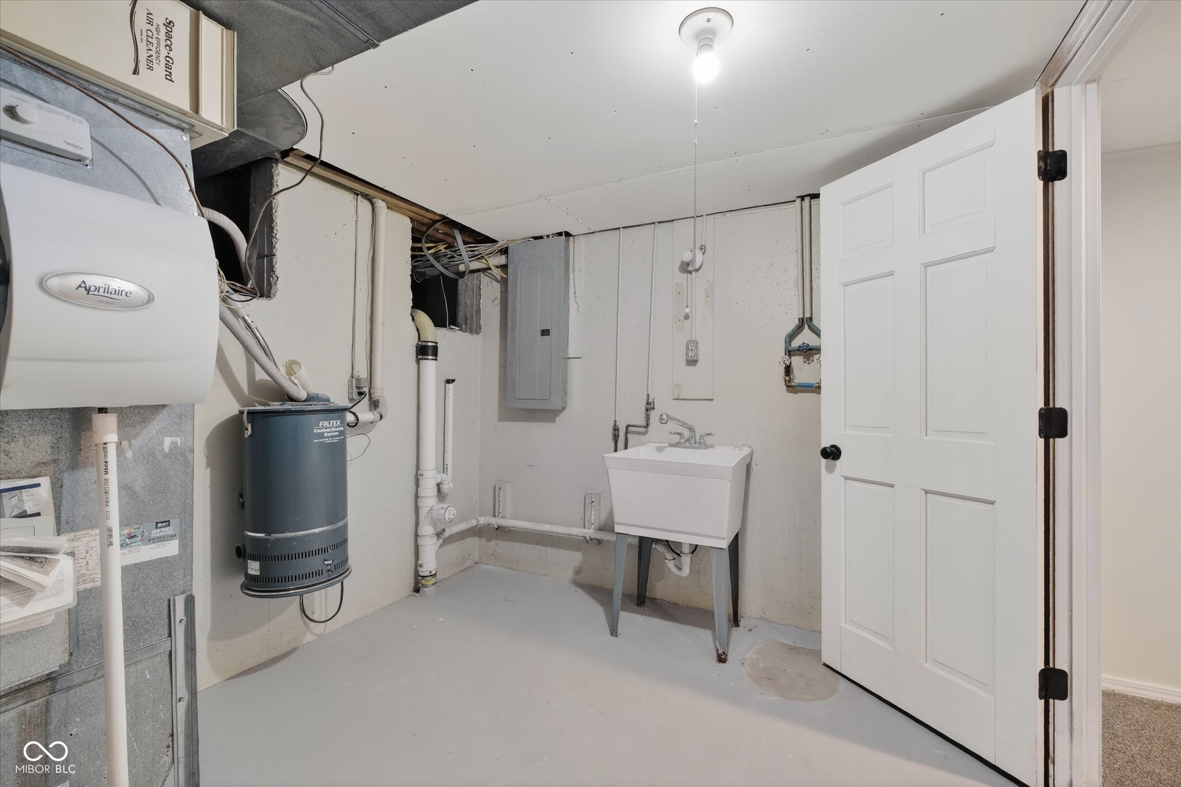 12112 Roxbury Place Carmel, IN 46033 - Photo 43 of 47