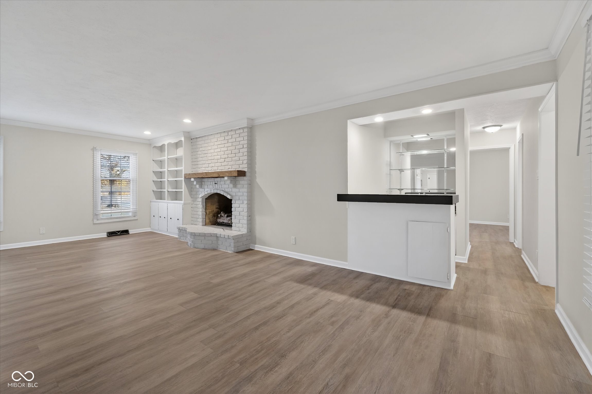 12112 Roxbury Place Carmel, IN 46033 - Photo 6 of 47