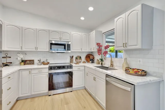 $3,450 | 9312 Pinion Drive, Lake Worth, FL 33467