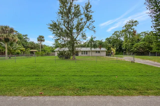 $3,450 | 9312 Pinion Drive, Lake Worth, FL 33467