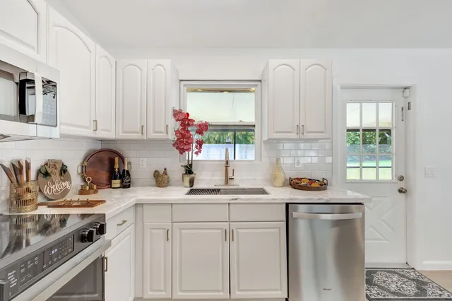 $3,450 | 9312 Pinion Drive, Lake Worth, FL 33467