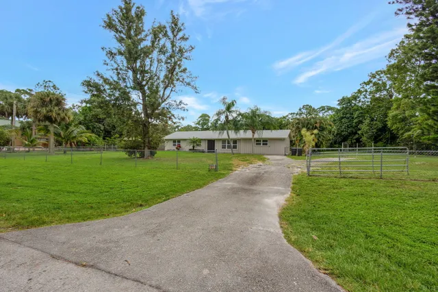 $3,450 | 9312 Pinion Drive, Lake Worth, FL 33467