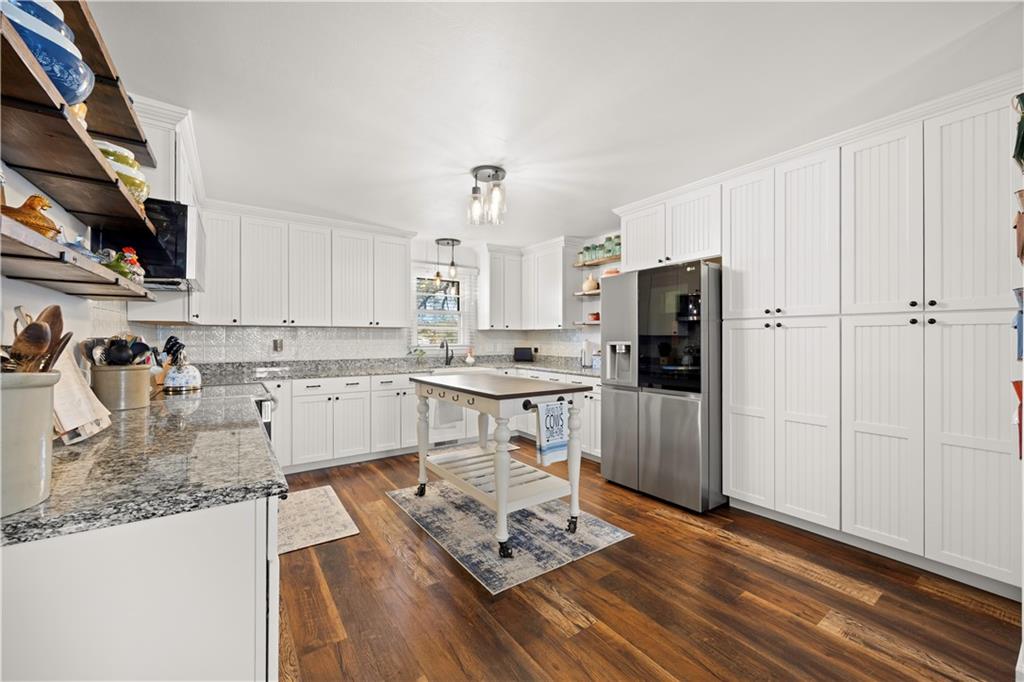 1713 West Main Street Chanute, KS 66720 - Photo 8 of 35