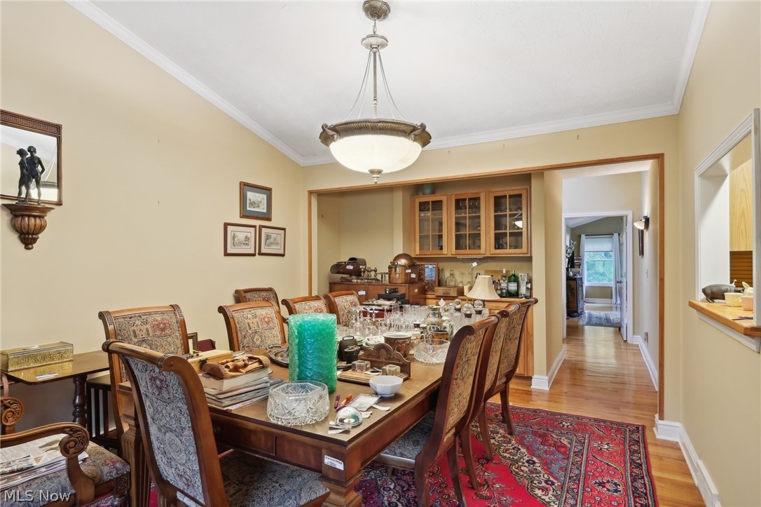 3819 Maplecrest Road Woodmere, OH 44122 - Photo 11 of 34 Gallery Image 11