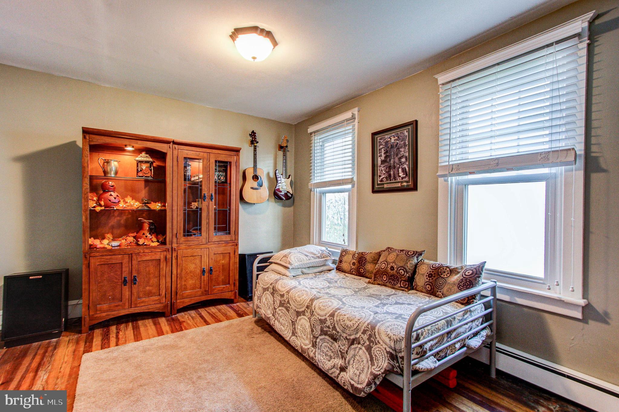 12 Barrett Road Willow Grove, PA 19090 - Photo 14 of 30 Study/Extra Bed