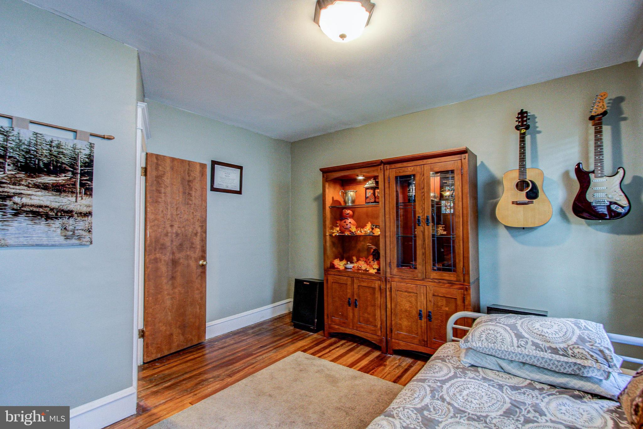 12 Barrett Road Willow Grove, PA 19090 - Photo 16 of 30 Study/Extra Bed