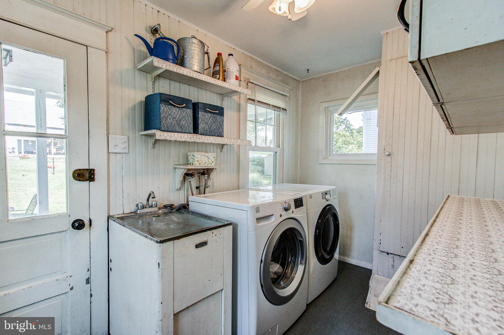 12 Barrett Road Willow Grove, PA 19090 - Photo 19 of 30 Laundry/Mudroom