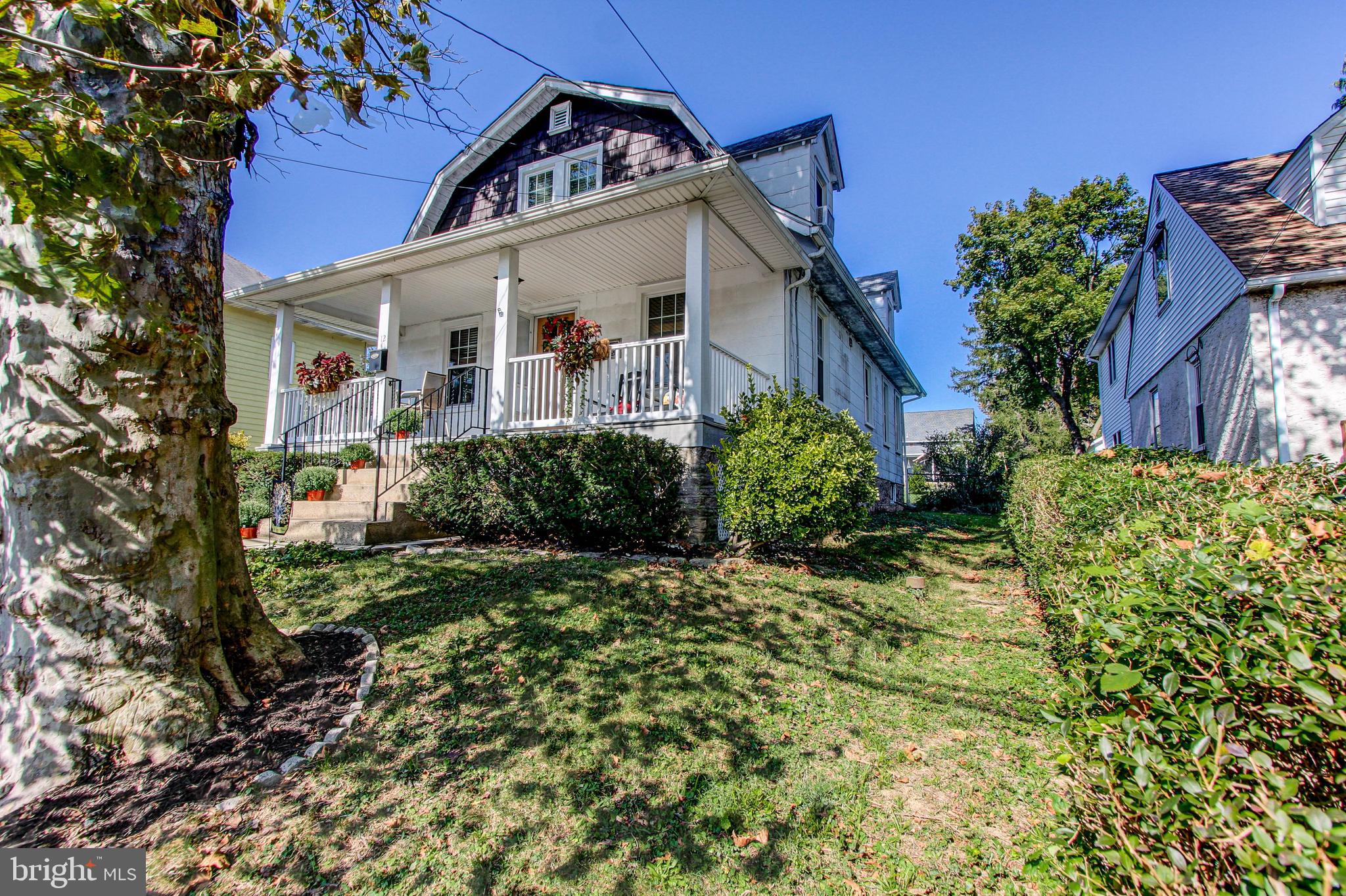 12 Barrett Road Willow Grove, PA 19090 - Photo 3 of 30 Front