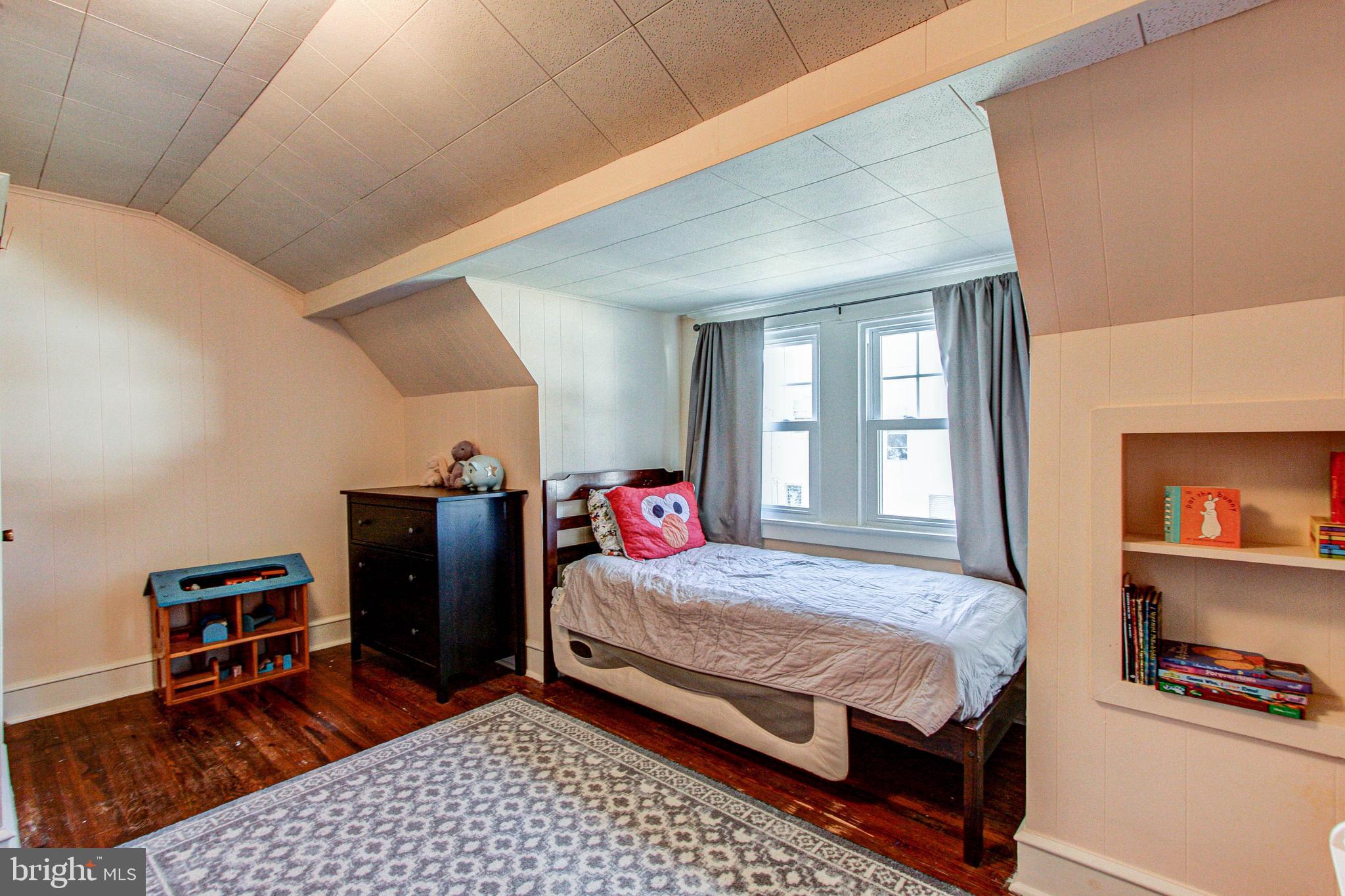 12 Barrett Road Willow Grove, PA 19090 - Photo 21 of 30 2nd Bedroom