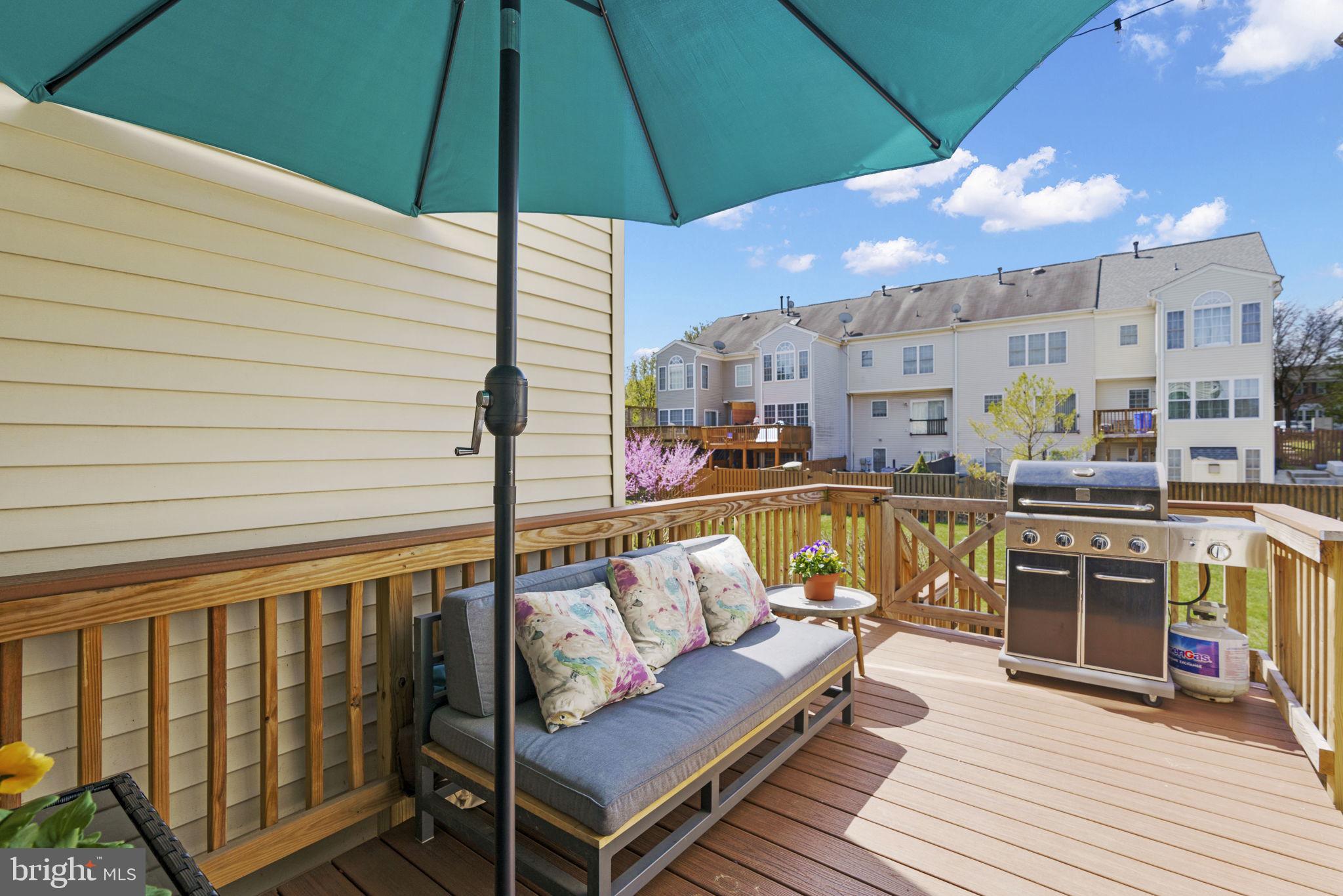9068 Two Bays Road Lorton, VA 22079 - Photo 21 of 39 Private deck