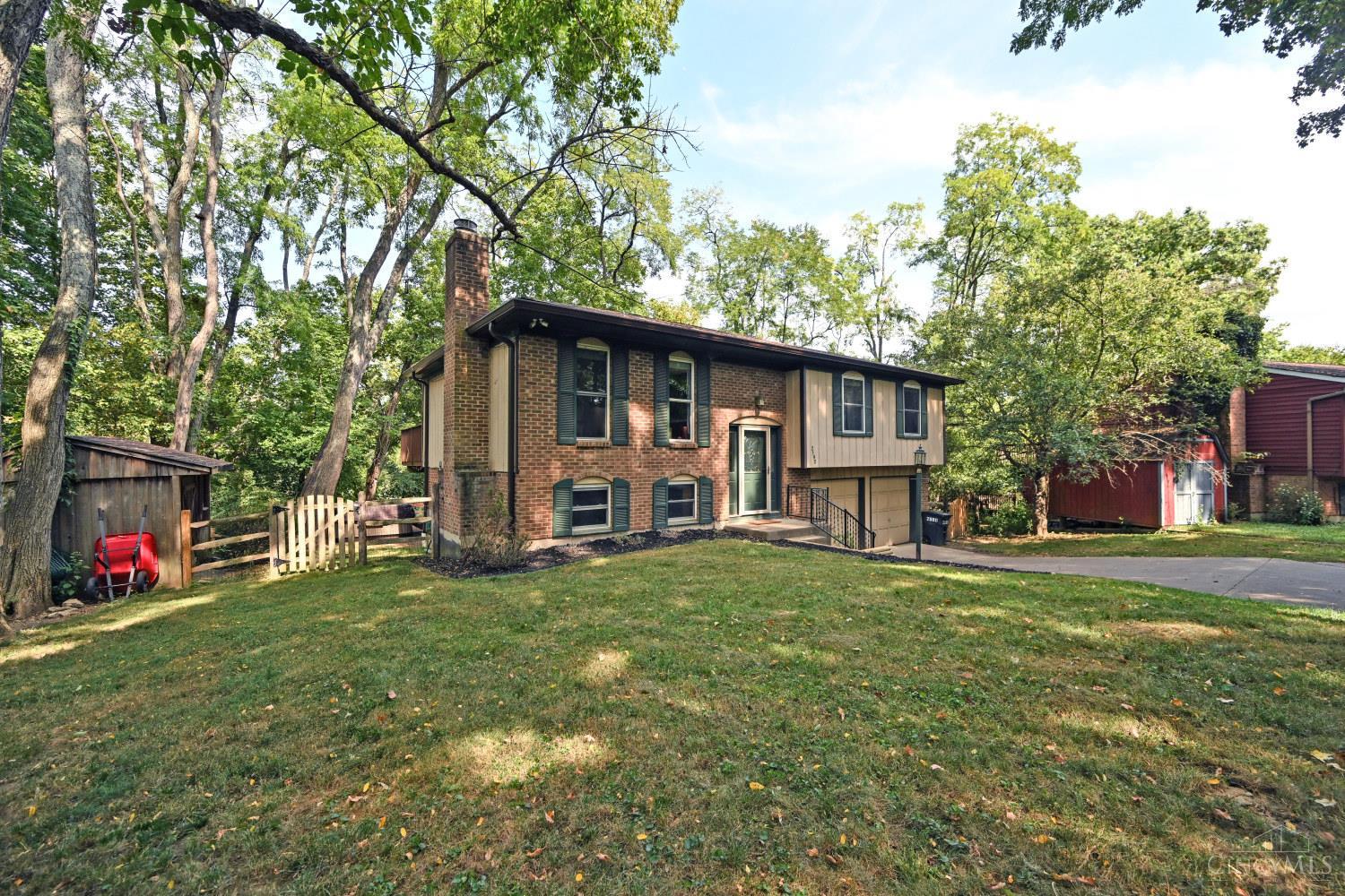 2590 Hunt Road Cincinnati, OH 45236 - Photo 3 of 59