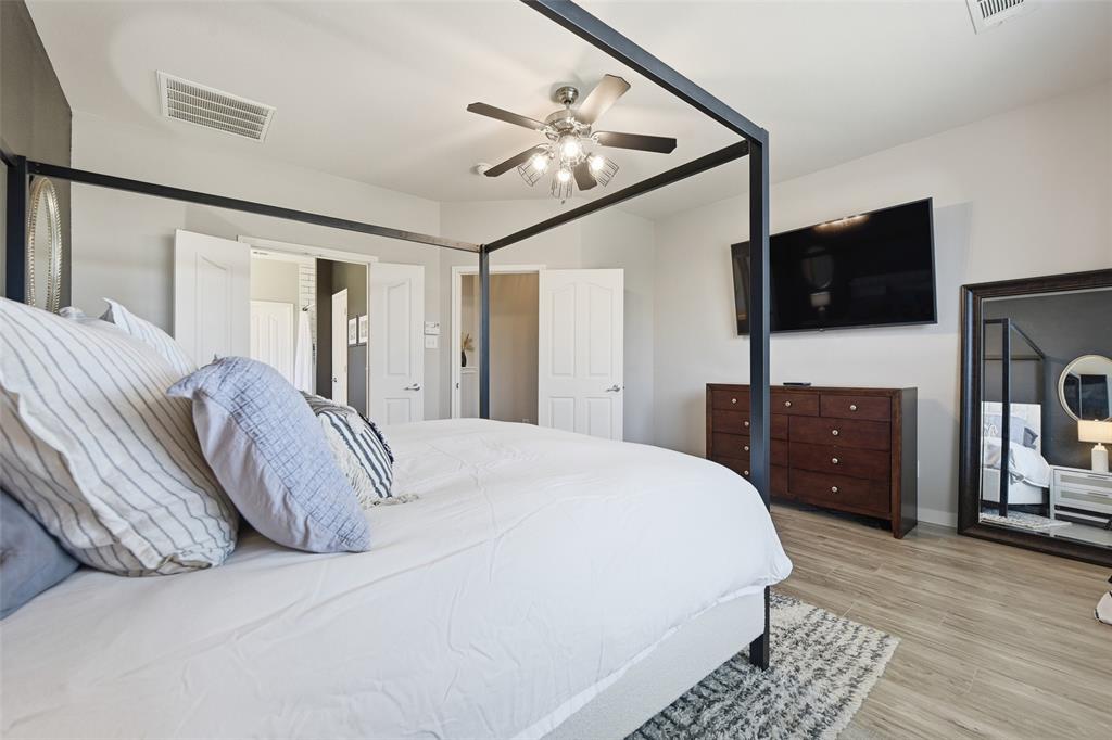 10884 Hawks Landing Road Fort Worth, TX 76052 - Photo 14 of 33 Primary Bedroom DOWN