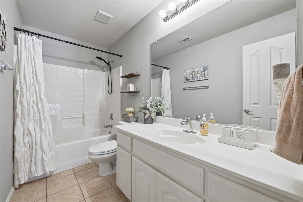 10884 Hawks Landing Road Fort Worth, TX 76052 - Photo 26 of 33