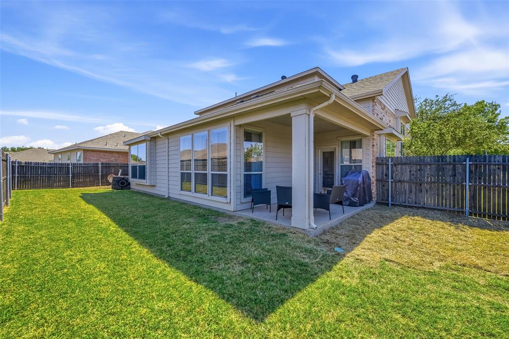 10884 Hawks Landing Road Fort Worth, TX 76052 - Photo 31 of 33