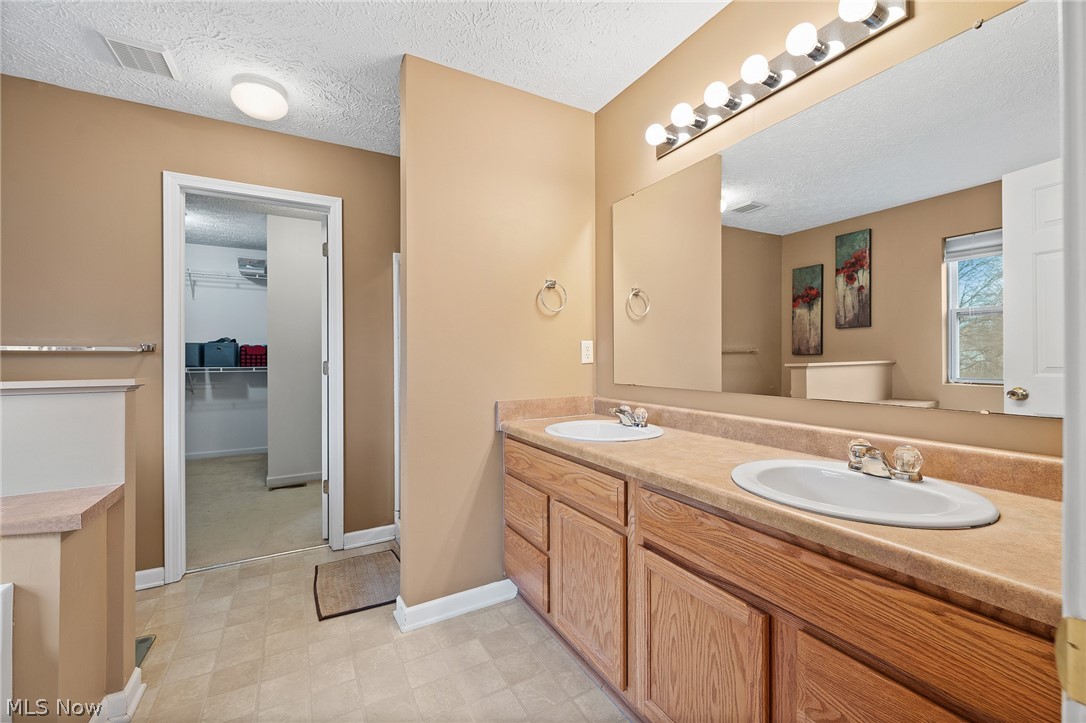 4583 Fishcreek Road Stow, OH 44224 - Photo 19 of 33 Gallery Image 19