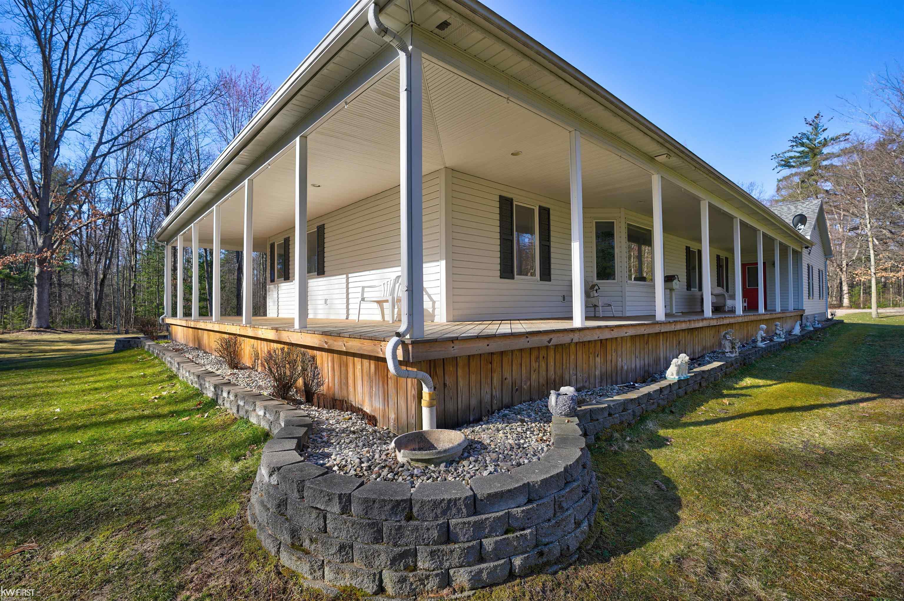 1033 West Levely Road Beaverton, MI 48612 - Photo 49 of 85 50138120-29e850fc-e88d-49b7-ad64-a8abfc794ee1.JPG