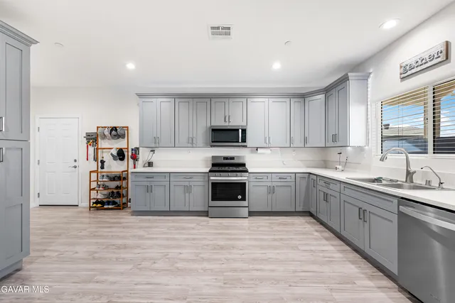 $385,000 | 20849 108th Street, California City, CA 93505