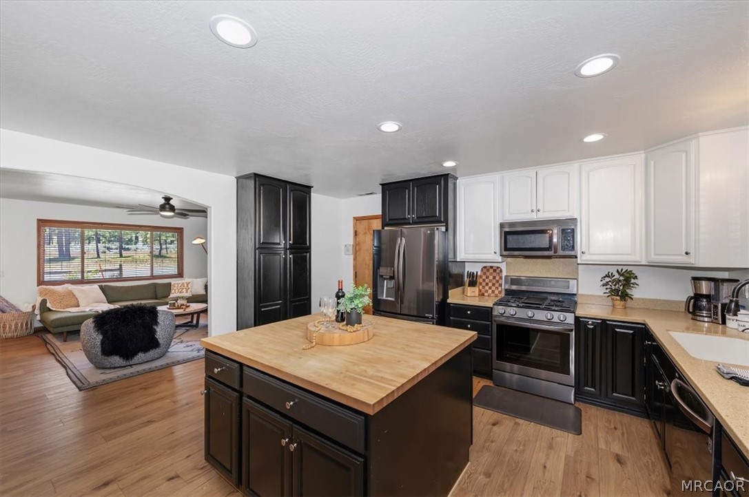 42698 Fox Farm Road Big Bear Lake, CA 92315 - Photo 17 of 46