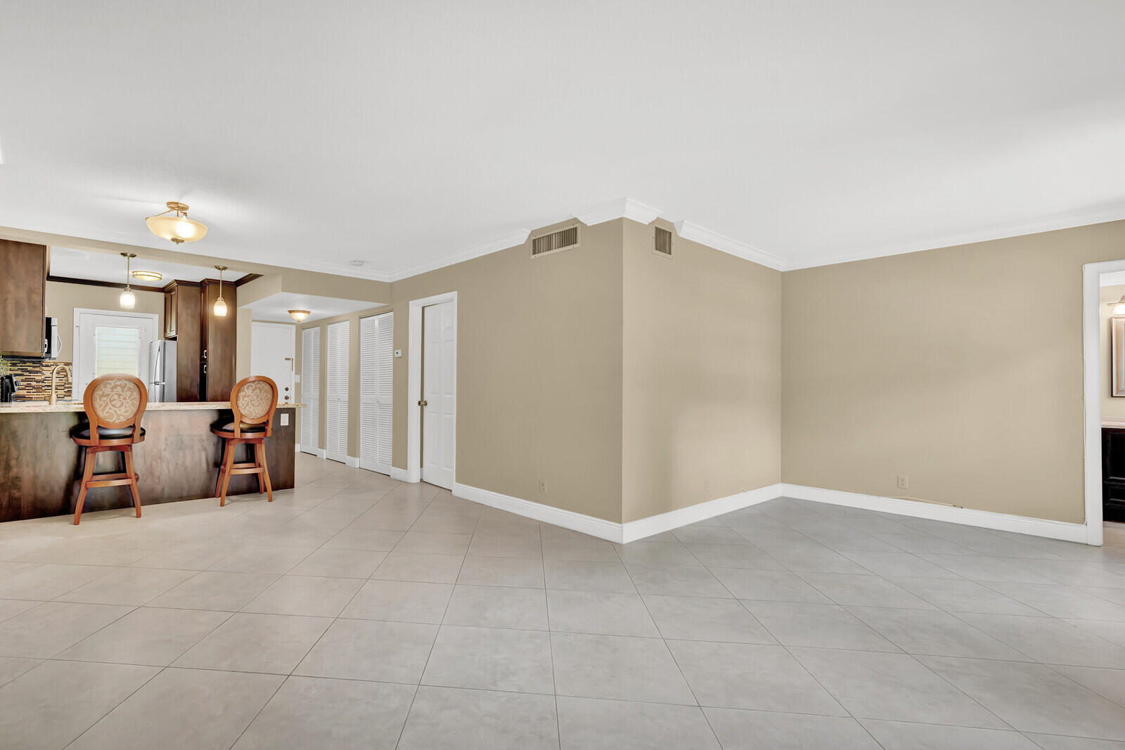 5501 Northwest 2nd Avenue, Unit 111 Boca Raton, FL 33487 - Photo 10 of 23 12_Image_11_mls