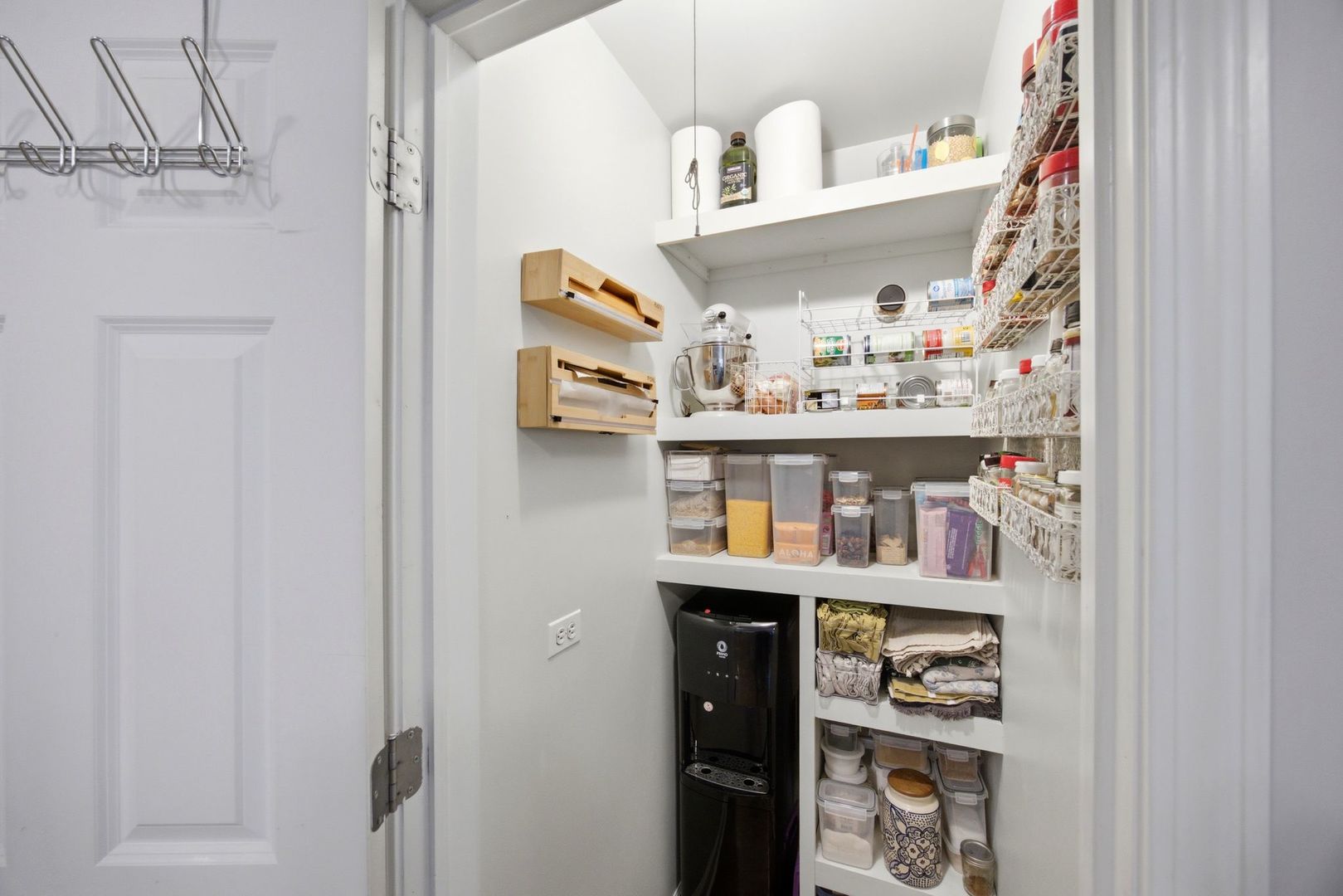 2127 West Rice Street, Unit 2E Chicago, IL 60622 - Photo 11 of 21 Gallery Image 11