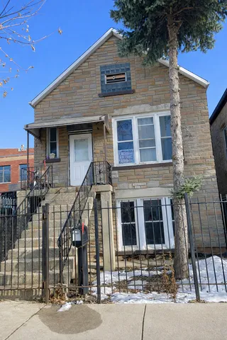 $1,400 | 2219 South St Louis Avenue, Unit 1, Chicago, IL 60623