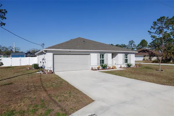 $369,500 | 2 Rainrock Place, Palm Coast, FL 32164