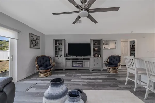 $369,500 | 2 Rainrock Place, Palm Coast, FL 32164