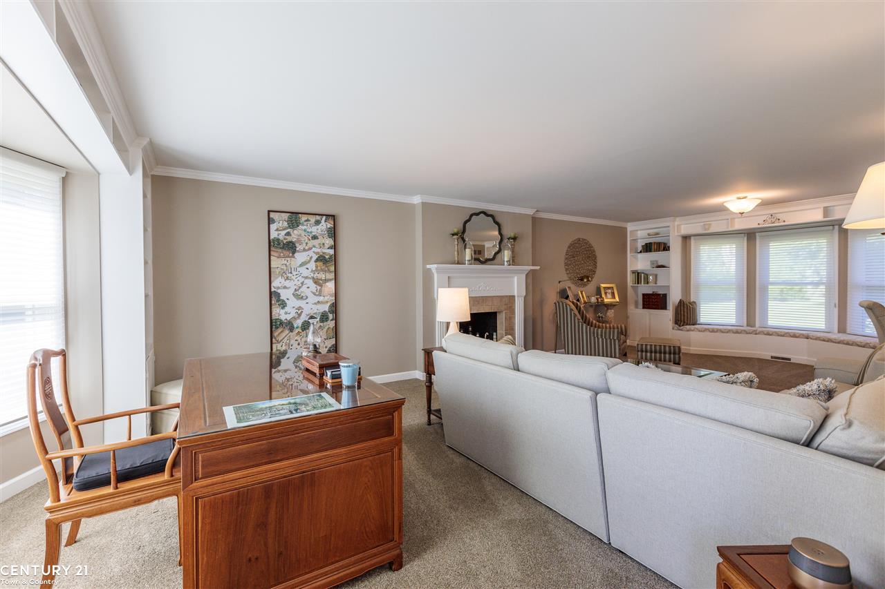 1325 Royal Crescent Street Rochester Hills, MI 48306 - Photo 8 of 40