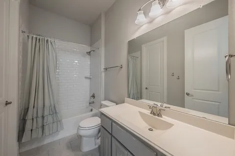 $925,000 | 5908 Westworth Fls Way, Westworth Village, TX 76114